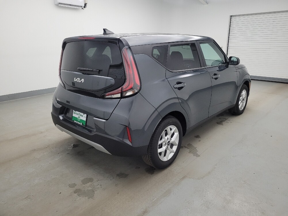 2025 Kia Soul in Maple Heights, OH 44137 - 18126958 9