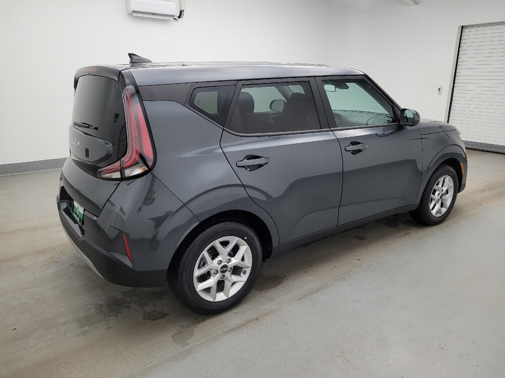 2025 Kia Soul in Maple Heights, OH 44137 - 18126960 10