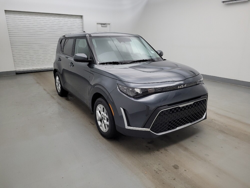 2025 Kia Soul in Maple Heights, OH 44137 - 18126960 13