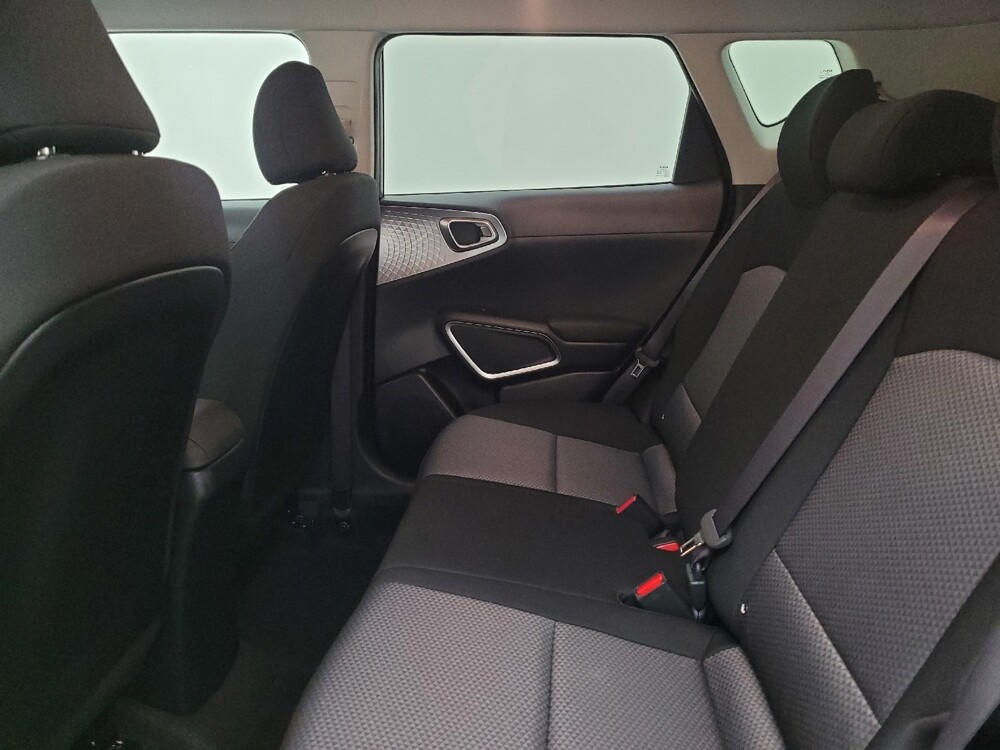 2025 Kia Soul in Columbus, OH 43228 - 18126961 18