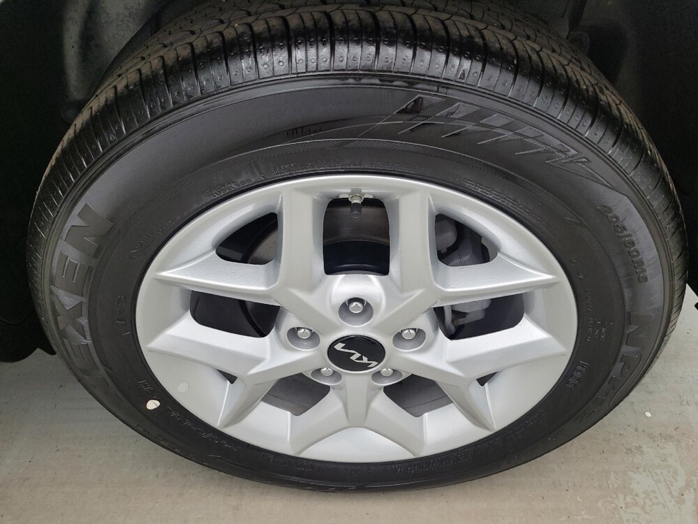 2025 Kia Soul in Columbus, OH 43228 - 18126961 31