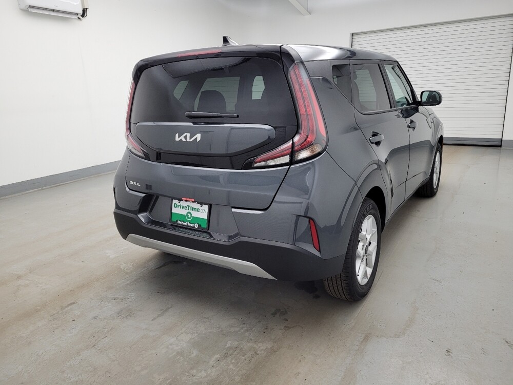 2025 Kia Soul in Maple Heights, OH 44137 - 18126962 9