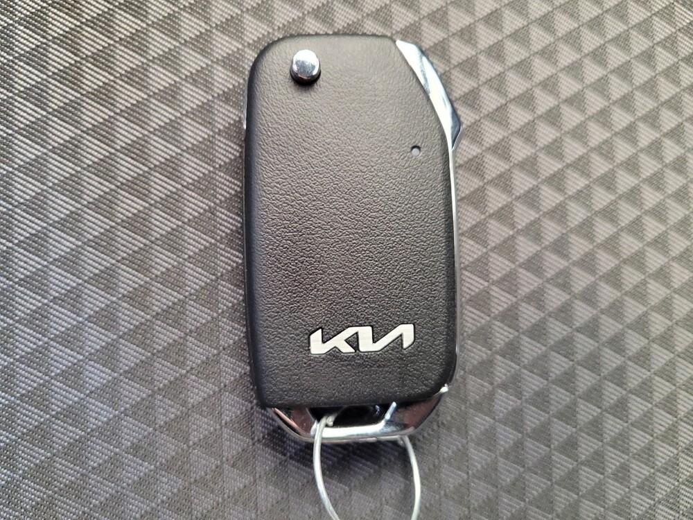 2025 Kia Soul in Maple Heights, OH 44137 - 18126962 32