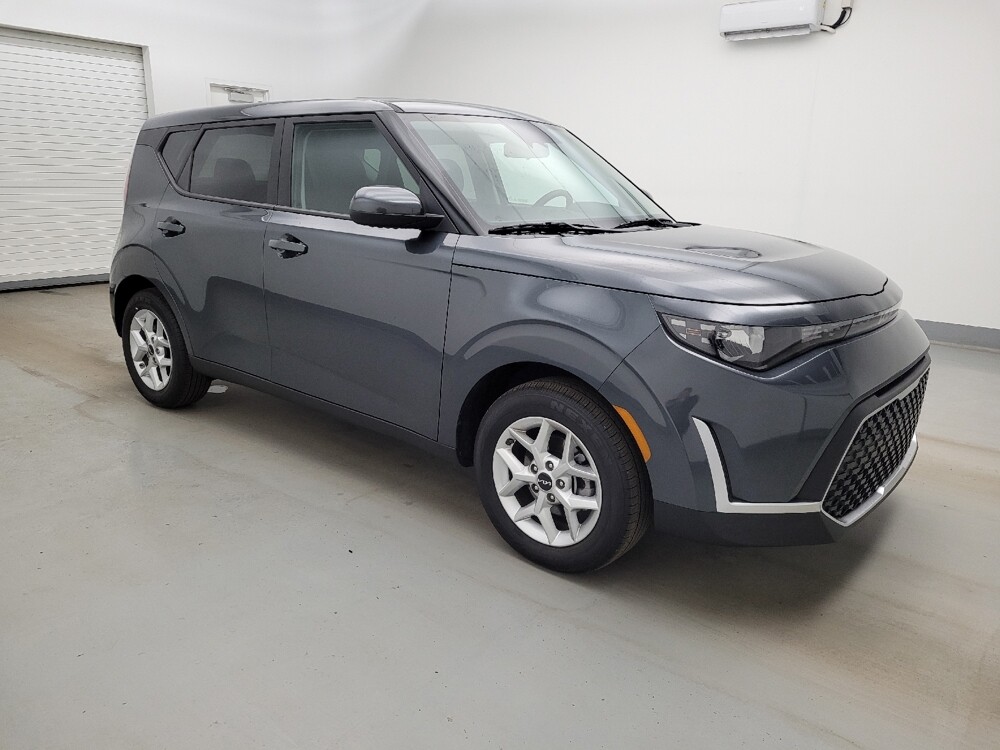2025 Kia Soul in Maple Heights, OH 44137 - 18126962 11
