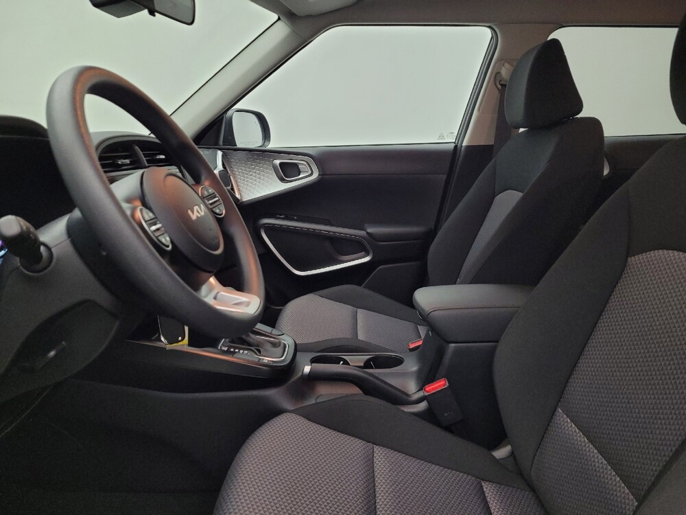 2025 Kia Soul in Maple Heights, OH 44137 - 18126962 17