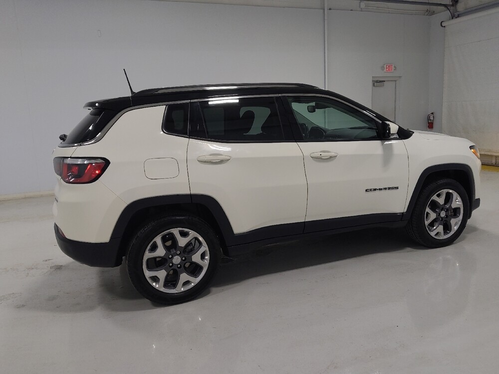 2019 Jeep Compass in Cincinnati, OH 45255 - 18126966 10