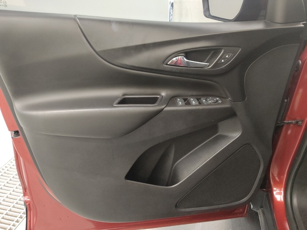 2018 Chevrolet Equinox in St. Louis, MO 63136 - 18126968 27
