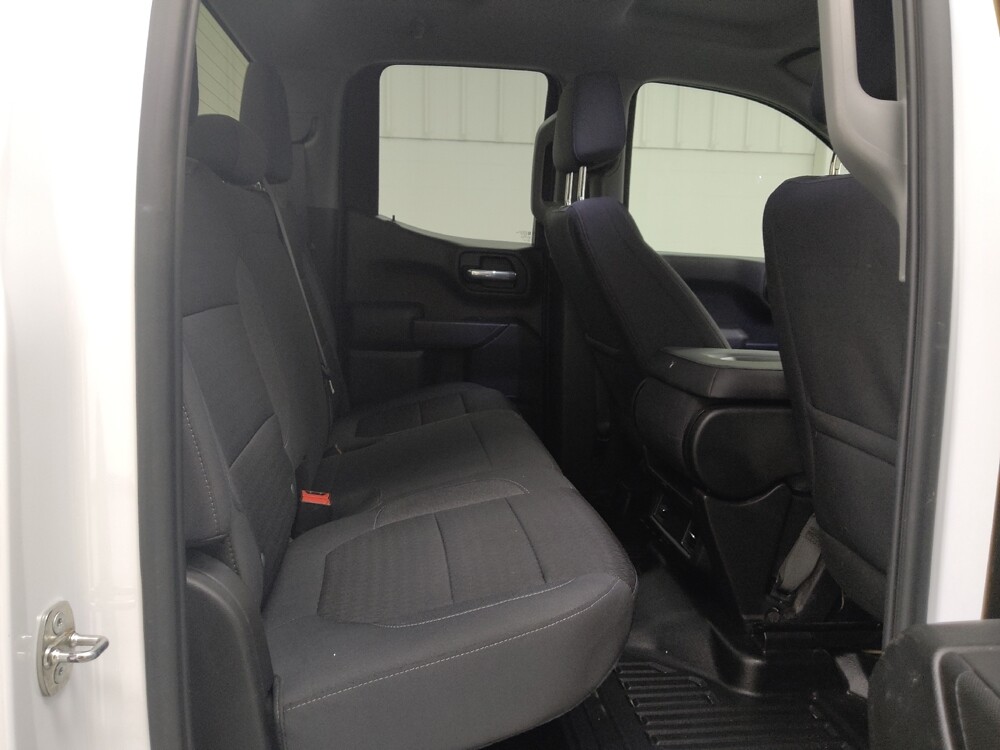 2021 Chevrolet Silverado 1500 in St. Louis, MO 63136 - 18126970 19