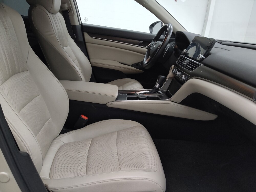 2018 Honda Accord in St. Louis, MO 63136 - 18126971 21