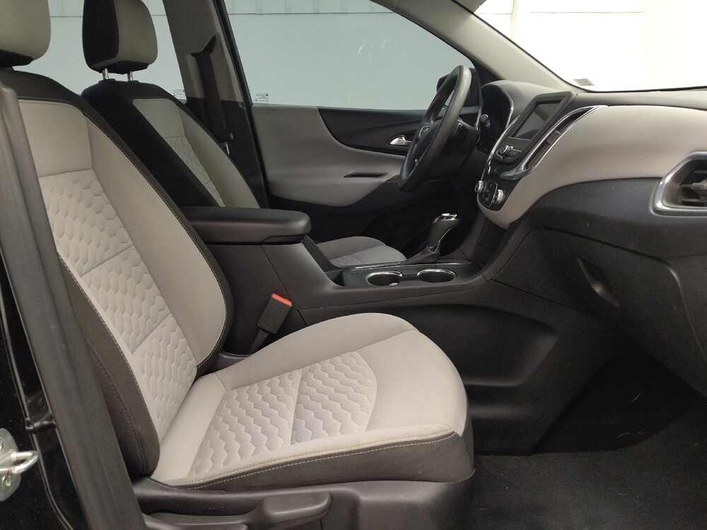 2020 Chevrolet Equinox in St. Louis, MO 63136 - 18126972 21