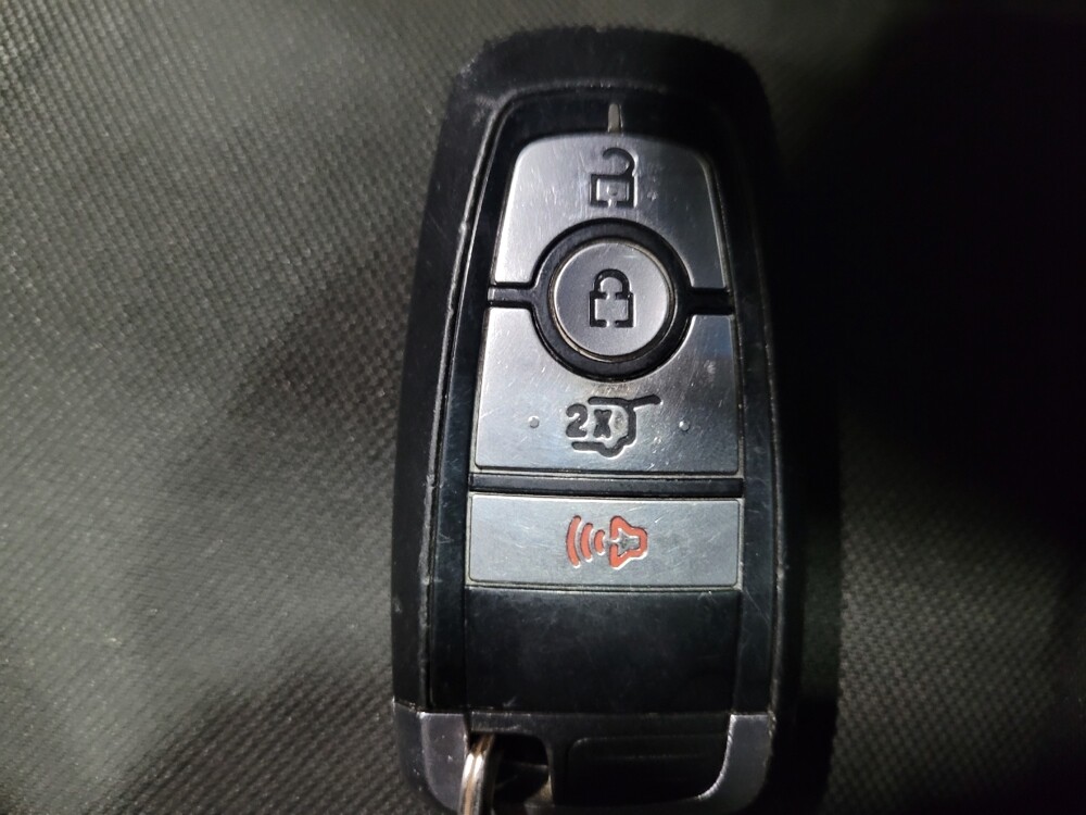 2021 Ford Explorer in Newport News, VA 23601 - 18126978 32