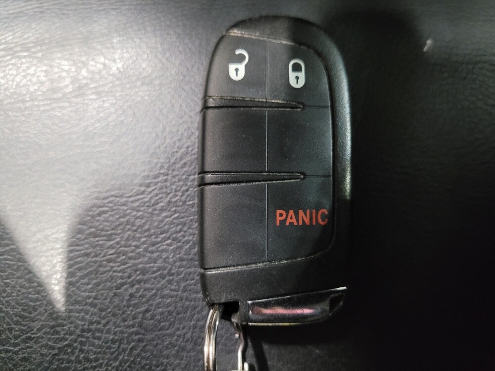 2019 Jeep Compass in Newport News, VA 23601 - 18126983 32