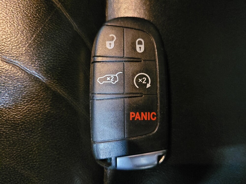 2018 Jeep Grand Cherokee in Chesapeake, VA 23320 - 18126993 32