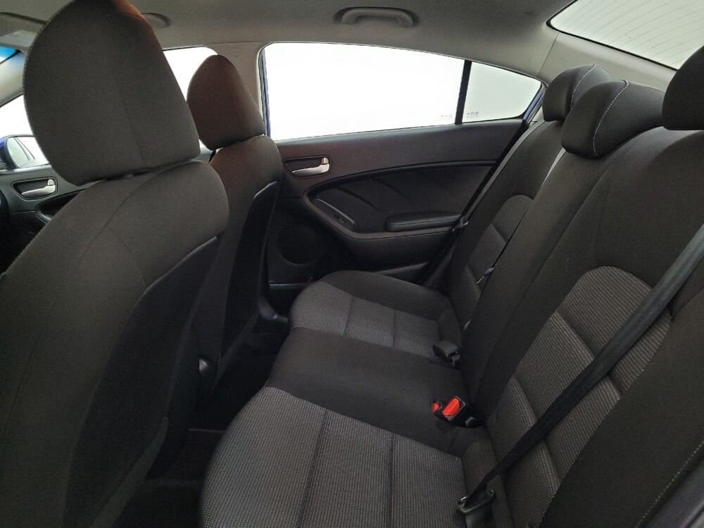 2017 Kia Forte in Plymouth Meeting, PA 19462 - 18126998 18