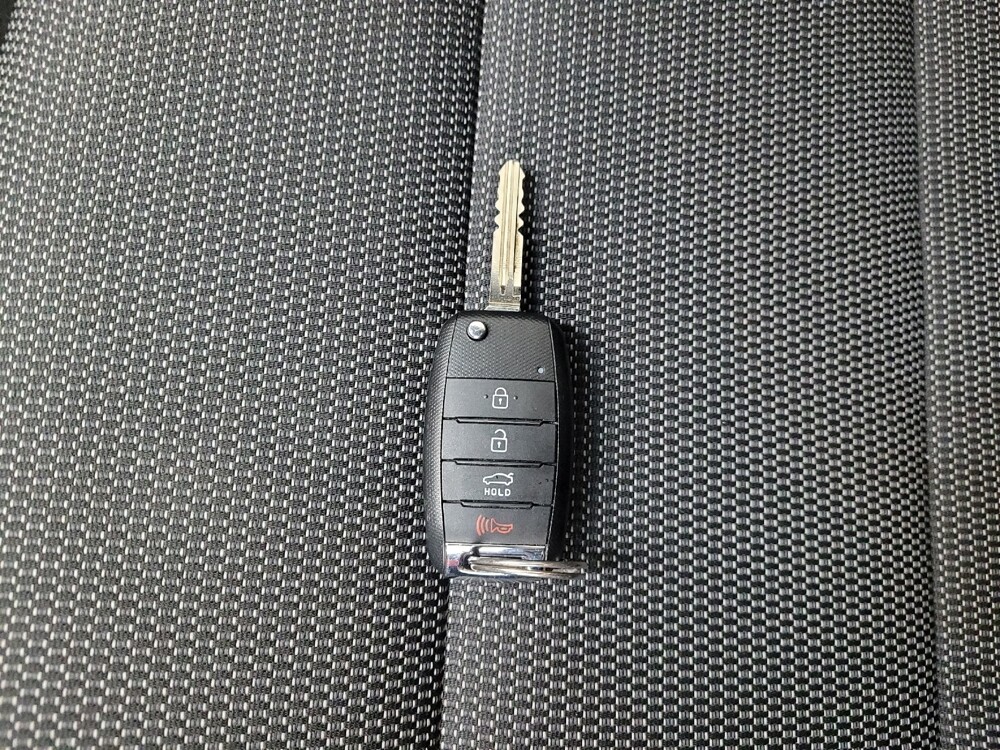 2017 Kia Forte in Plymouth Meeting, PA 19462 - 18126998 32