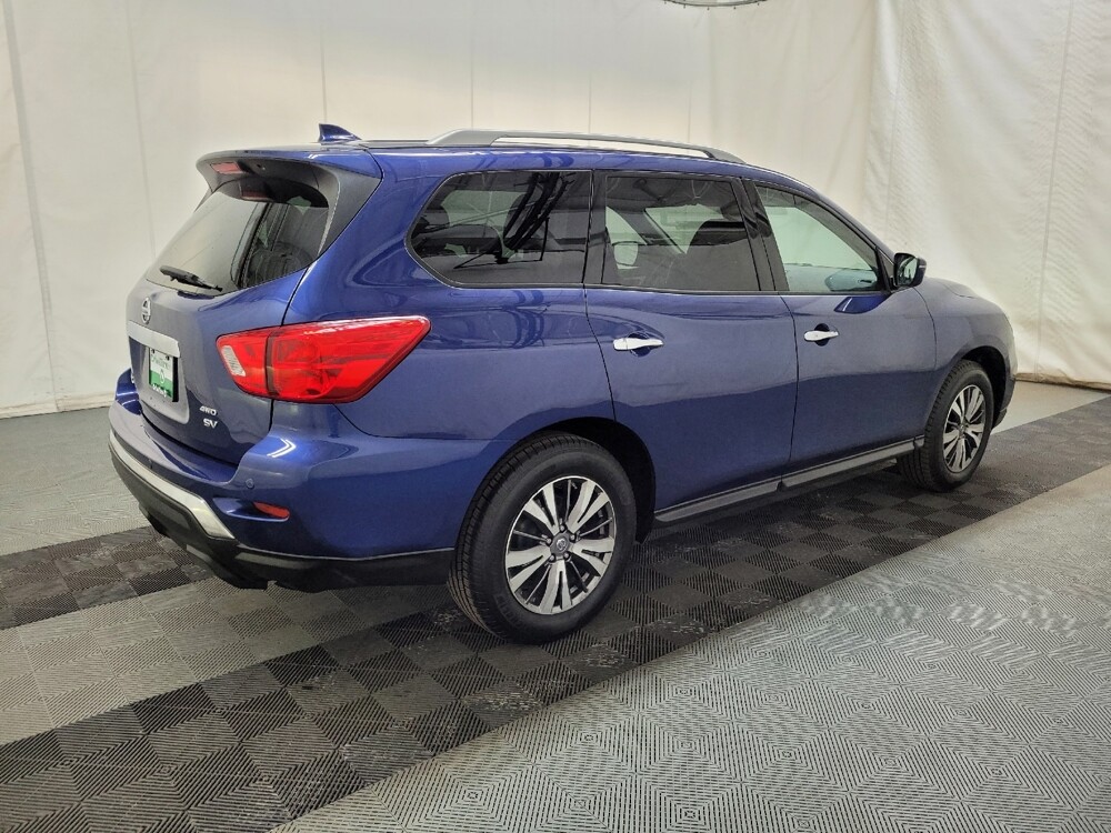 2019 Nissan Pathfinder in Plymouth Meeting, PA 19462 - 18126999 10