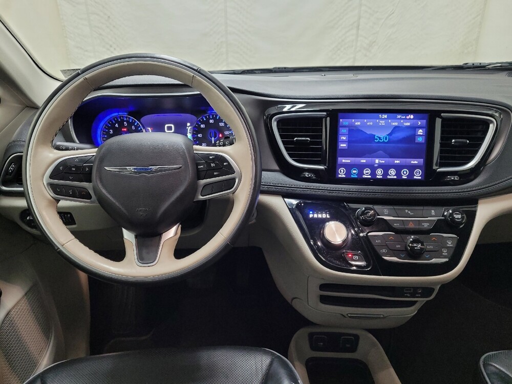 2018 Chrysler Pacifica in Plymouth Meeting, PA 19462 - 18127003 22