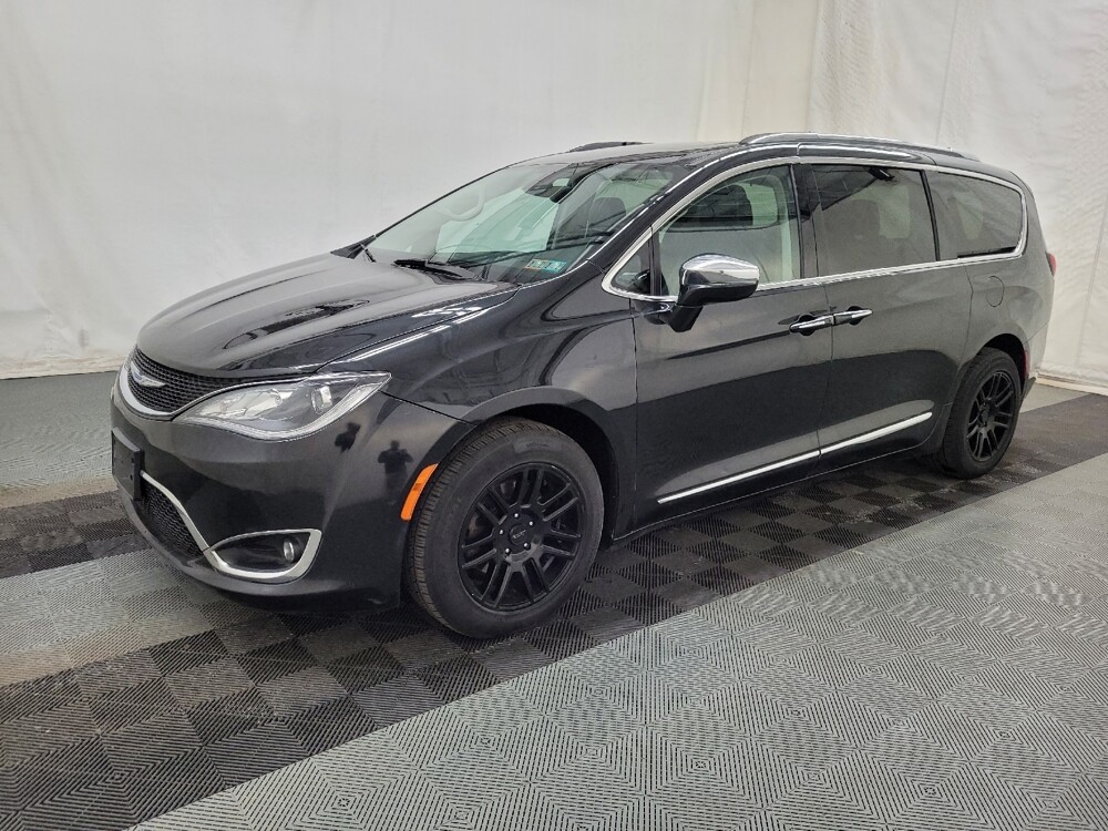 2018 Chrysler Pacifica in Plymouth Meeting, PA 19462 - 18127003 2
