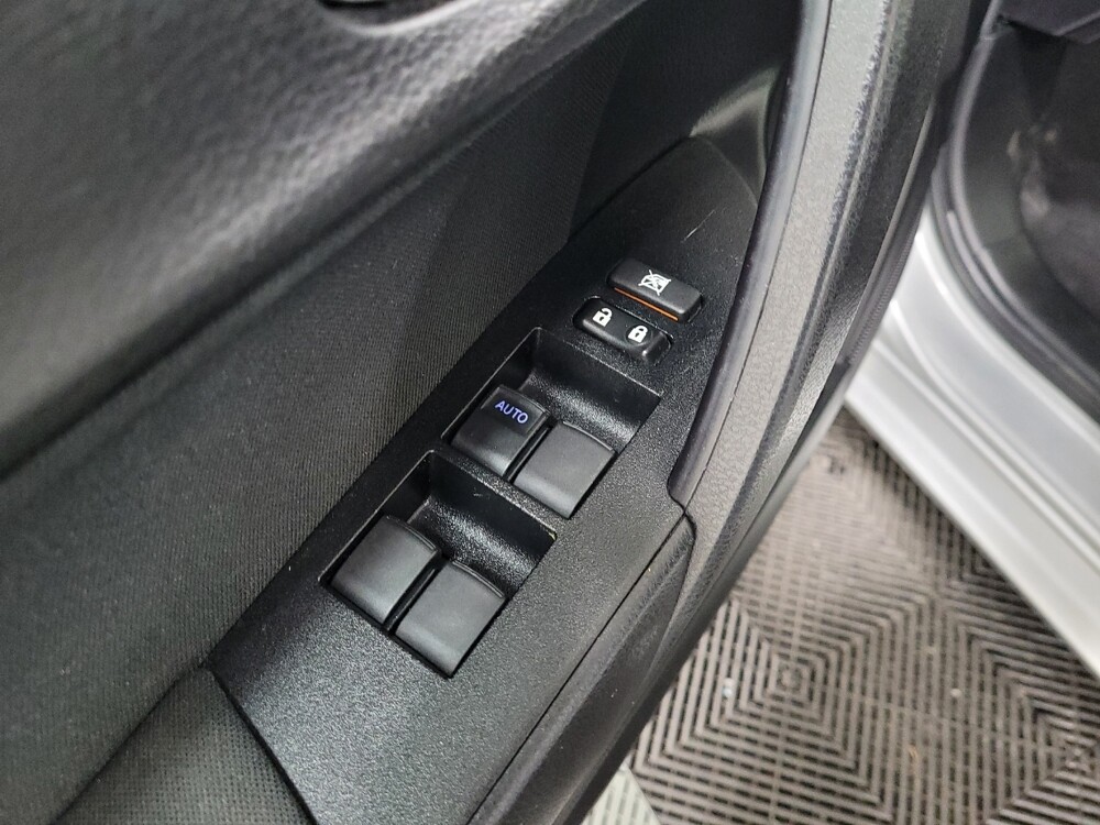 2019 Toyota Corolla in Langhorne, PA 19047 - 18127008 27