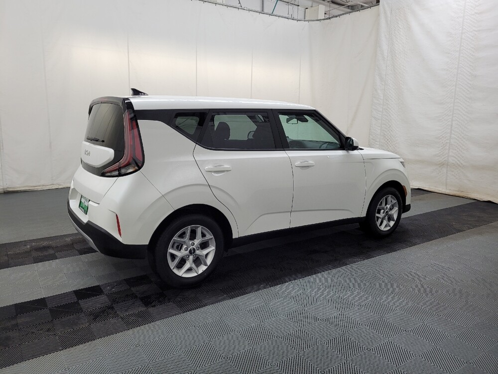 2025 Kia Soul in Langhorne, PA 19047 - 18127012 10