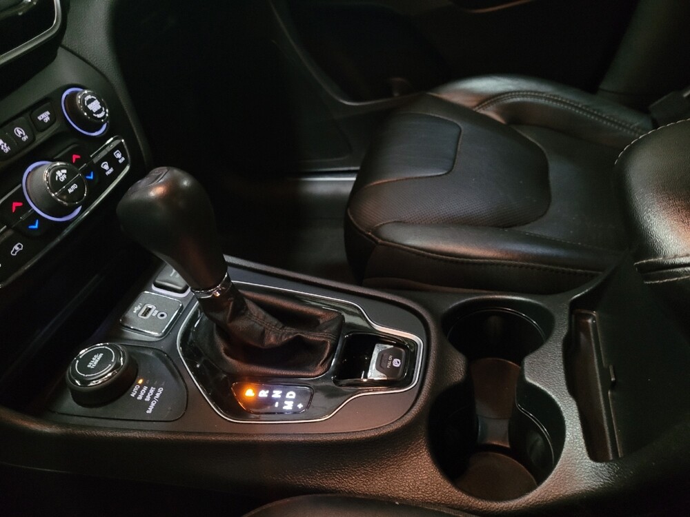 2019 Jeep Cherokee in Richmond, VA 23235 - 18127017 26