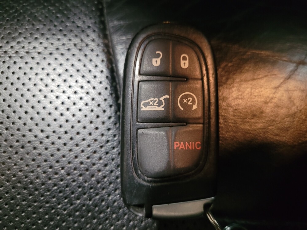 2019 Jeep Cherokee in Richmond, VA 23235 - 18127017 32