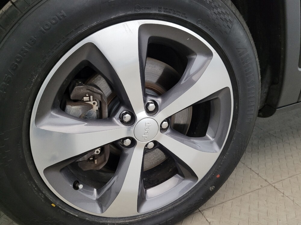 2019 Jeep Cherokee in Richmond, VA 23235 - 18127017 31