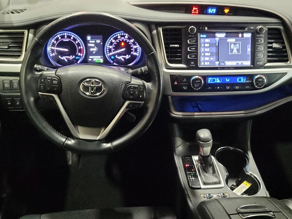 2019 Toyota Highlander in Newport News, VA 23601 - 18127018 22