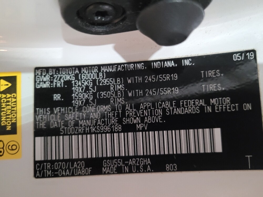 2019 Toyota Highlander in Newport News, VA 23601 - 18127018 33