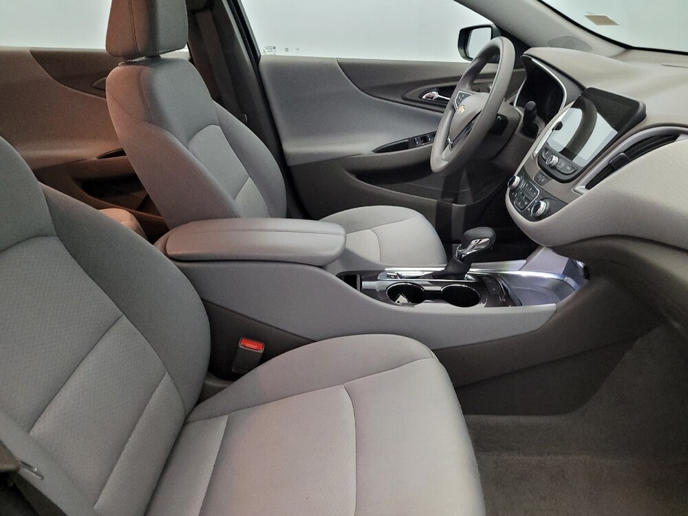 2025 Chevrolet Malibu in Richmond, VA 23235 - 18127020 21