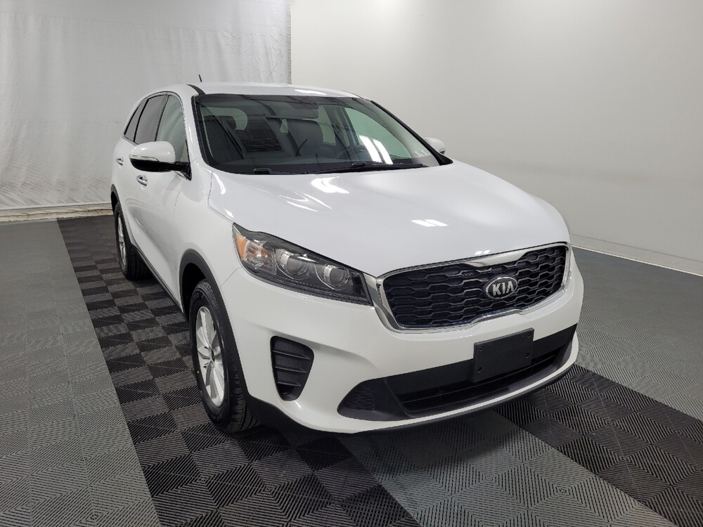2019 Kia Sorento in Plymouth Meeting, PA 19462 - 18127030 13