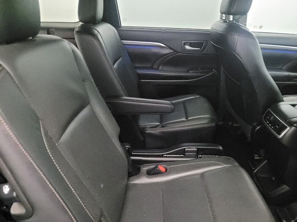 2019 Toyota Highlander in Chesapeake, VA 23320 - 18127031 19