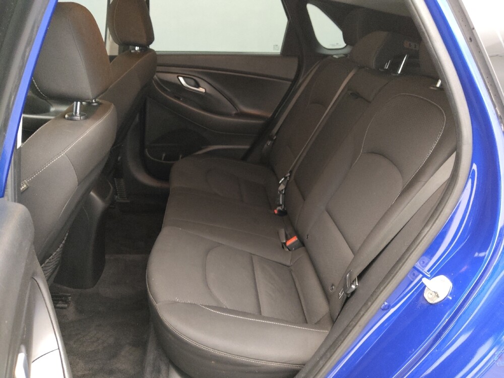 2019 Hyundai Elantra in Independence, MO 64055 - 18127033 18