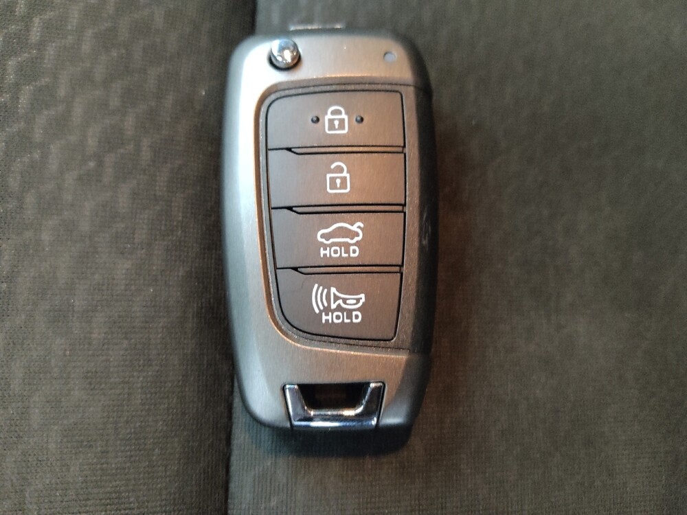 2019 Hyundai Elantra in Independence, MO 64055 - 18127033 32