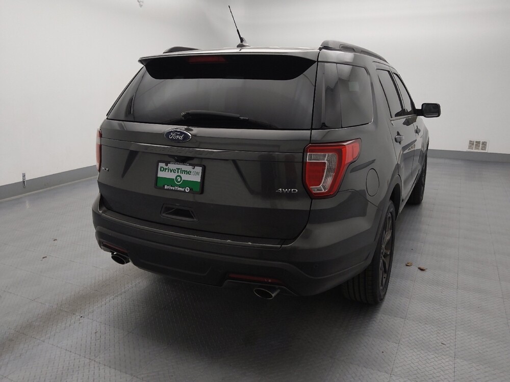 2018 Ford Explorer in Independence, MO 64055 - 18127034 7