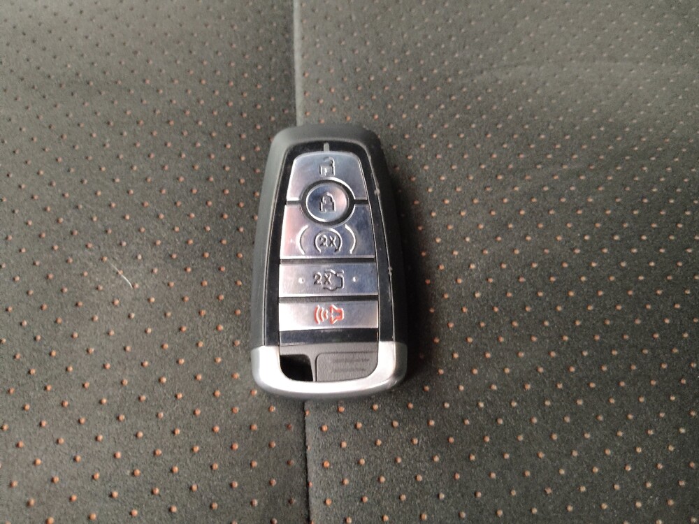 2018 Ford Explorer in Independence, MO 64055 - 18127034 32