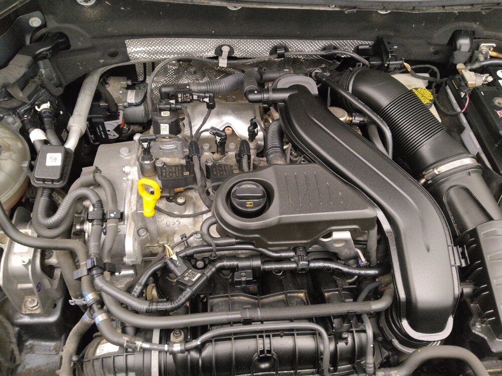 2022 Volkswagen Taos in St. Louis, MO 63136 - 18127036 30