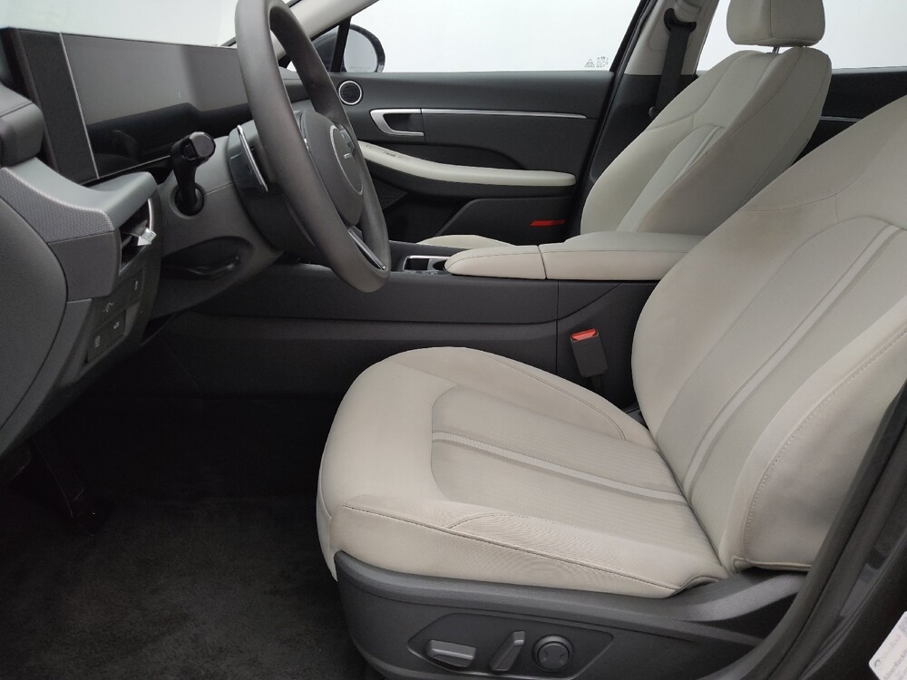 2025 Hyundai Sonata in Independence, MO 64055 - 18127038 17