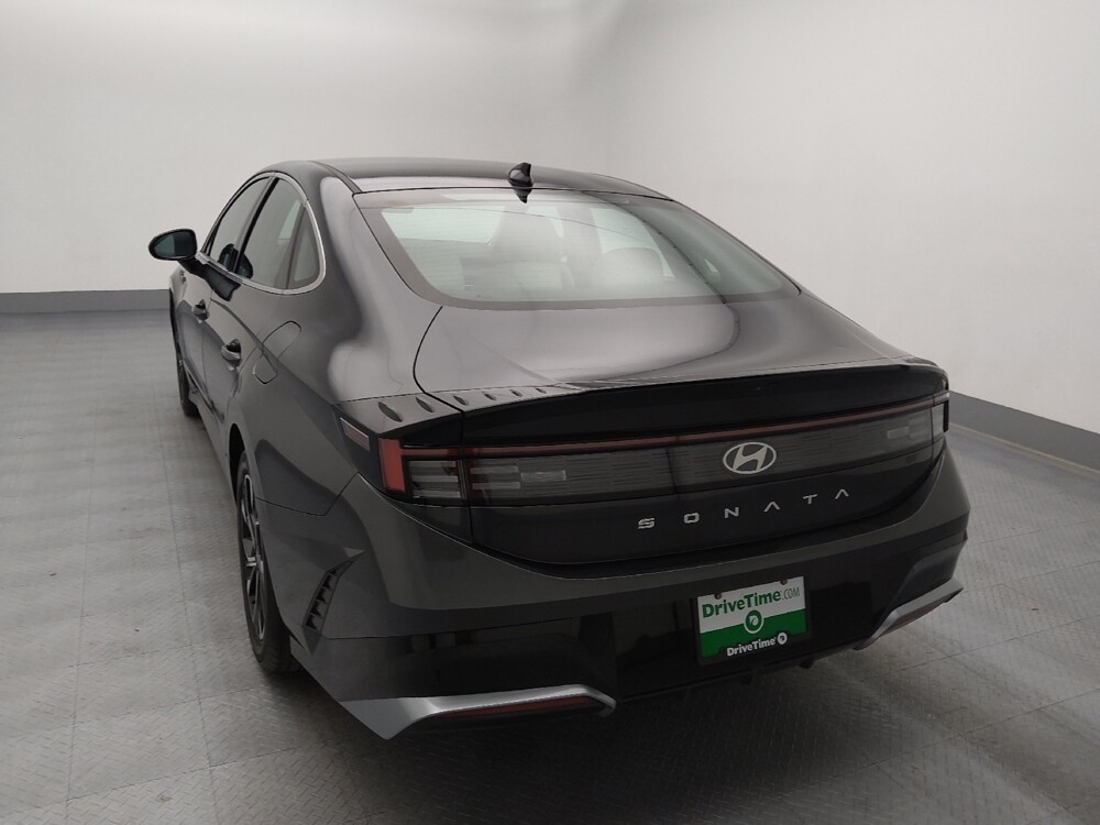 2025 Hyundai Sonata in Independence, MO 64055 - 18127038 6