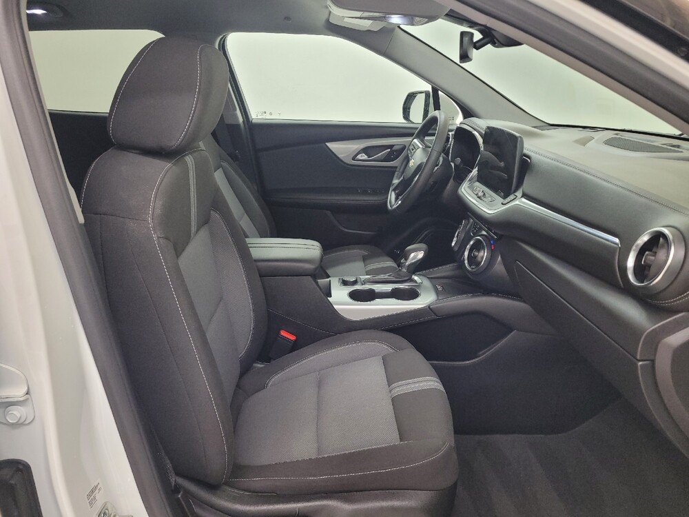 2024 Chevrolet Blazer in St. Louis, MO 63125 - 18127039 21