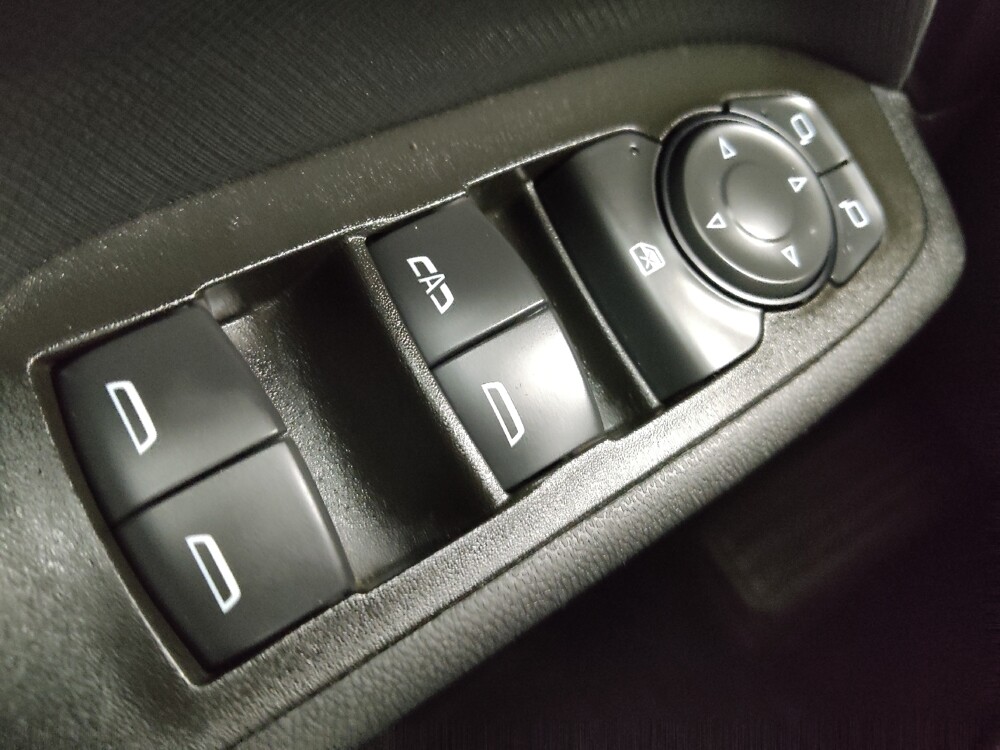 2023 Chevrolet Equinox in Independence, MO 64055 - 18127040 27