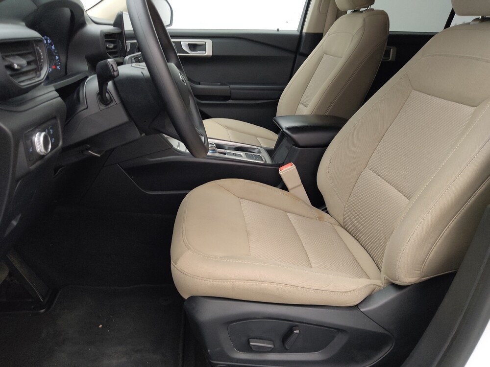 2021 Ford Explorer in Wichita, KS 67207 - 18127044 17