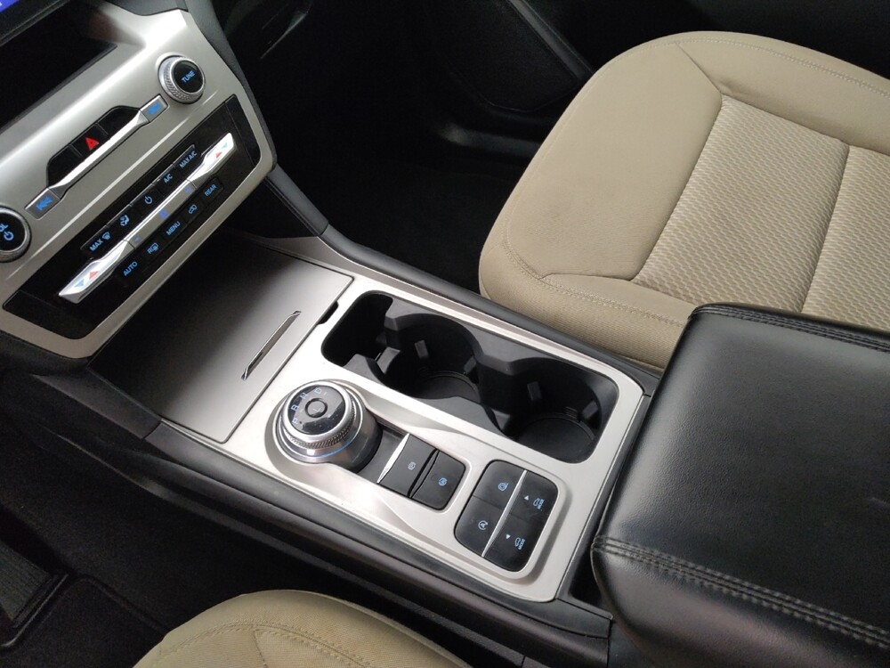 2021 Ford Explorer in Wichita, KS 67207 - 18127044 26