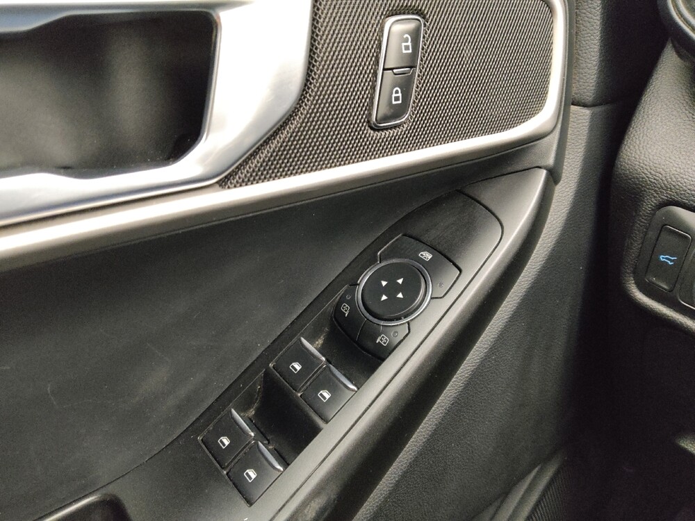 2021 Ford Explorer in Wichita, KS 67207 - 18127044 27