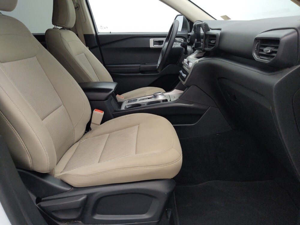 2021 Ford Explorer in Wichita, KS 67207 - 18127044 21