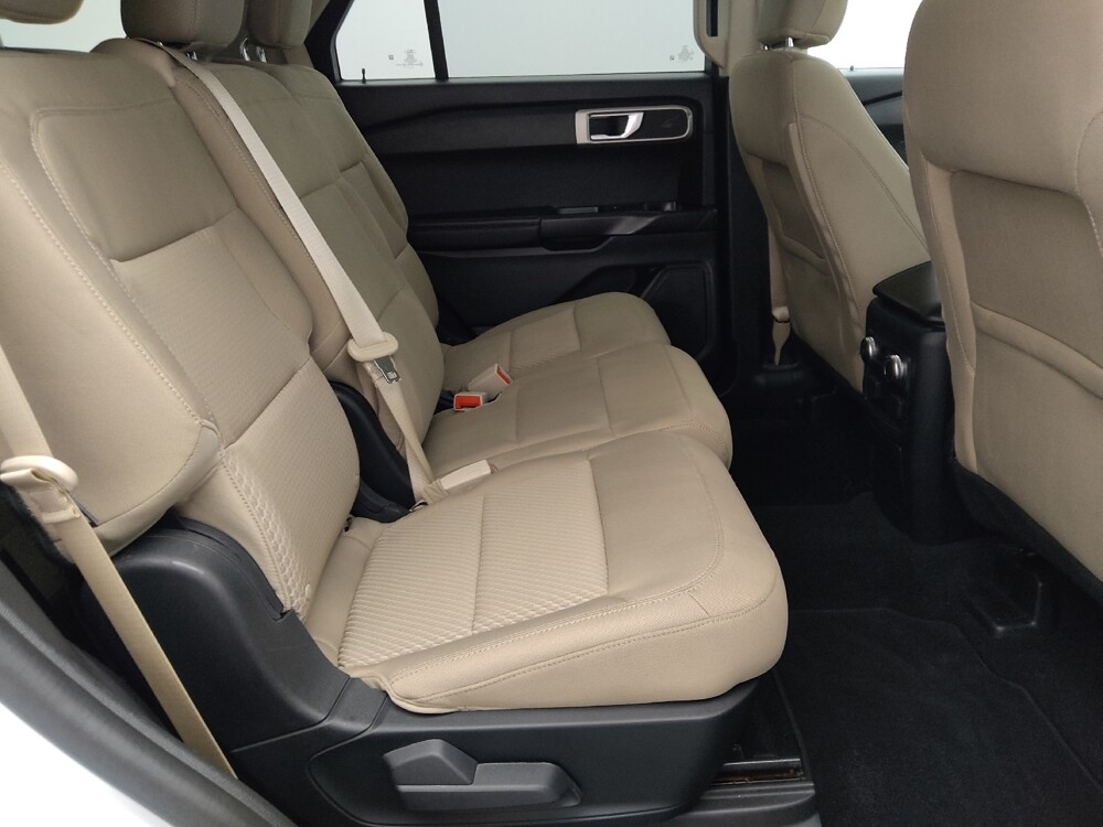 2021 Ford Explorer in Wichita, KS 67207 - 18127044 19