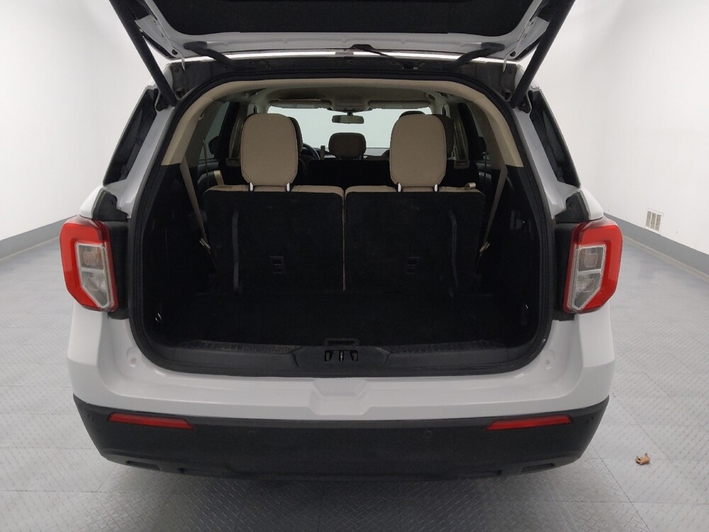 2021 Ford Explorer in Wichita, KS 67207 - 18127044 29