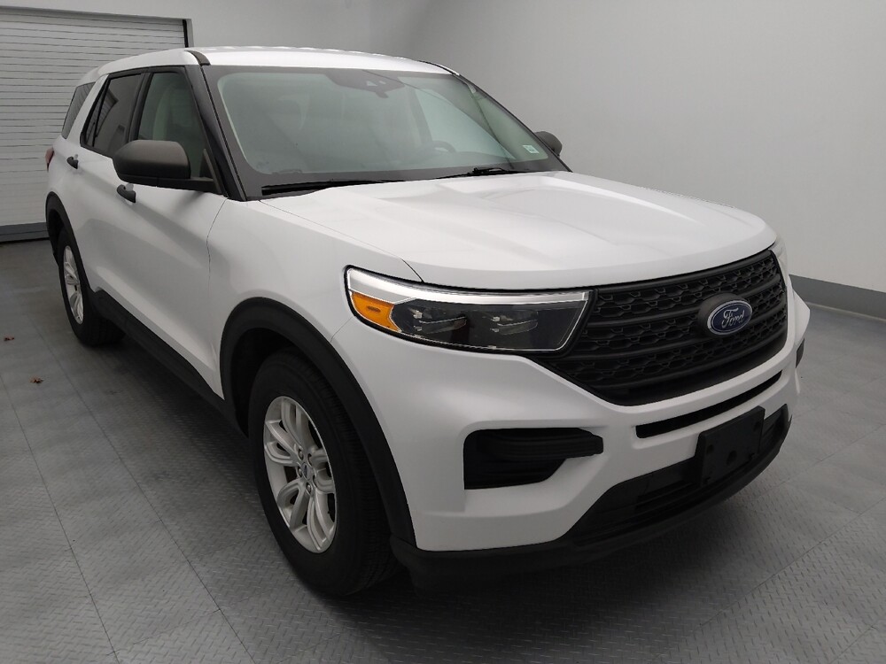 2021 Ford Explorer in Wichita, KS 67207 - 18127044 13