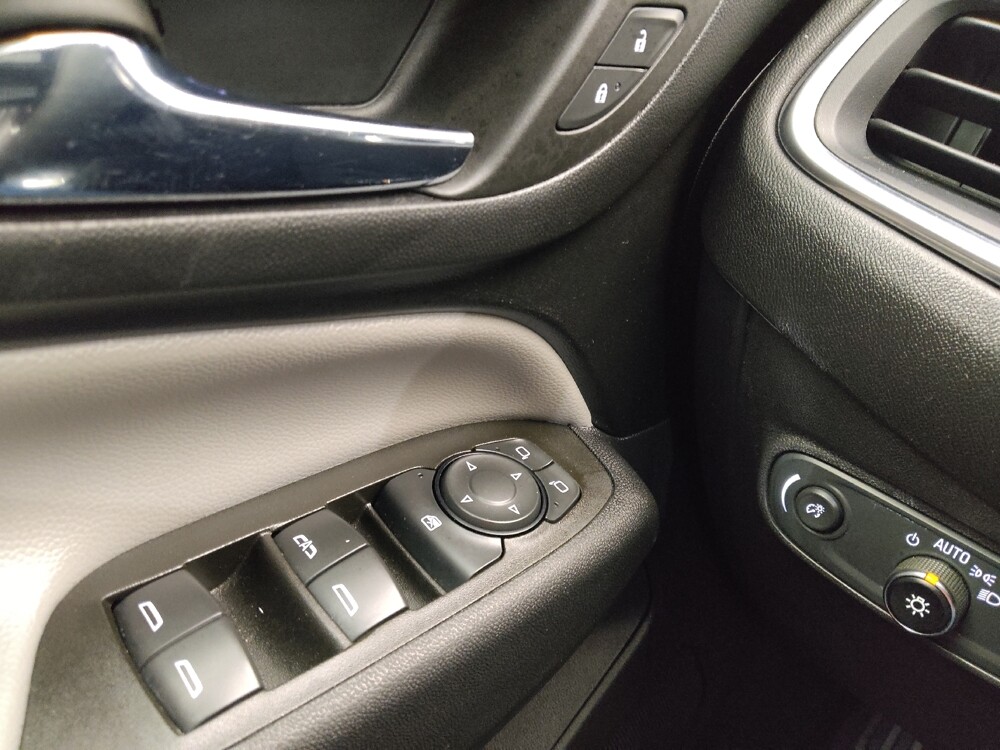 2023 Chevrolet Equinox in St. Louis, MO 63136 - 18127047 27