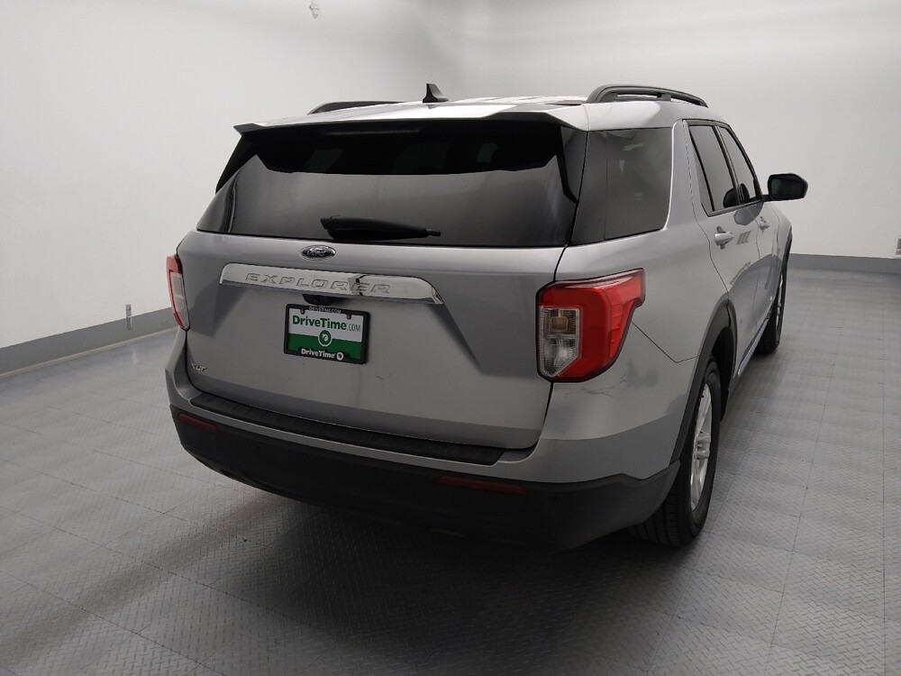 2021 Ford Explorer in Wichita, KS 67207 - 18127052 7